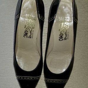 Ferragamo black patent leather heels, Size 7.5 Medium